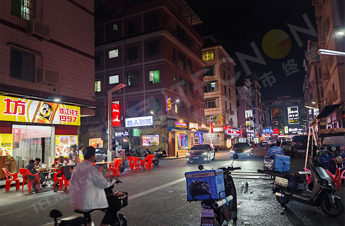 灯杆屏