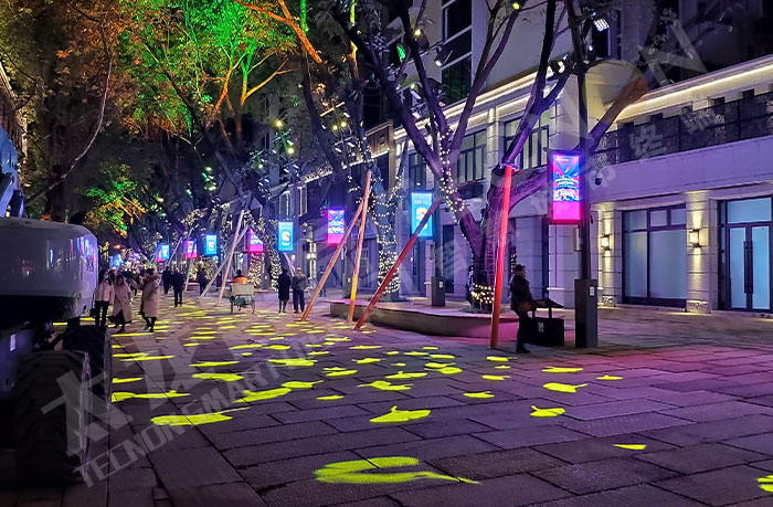 LED灯杆屏
