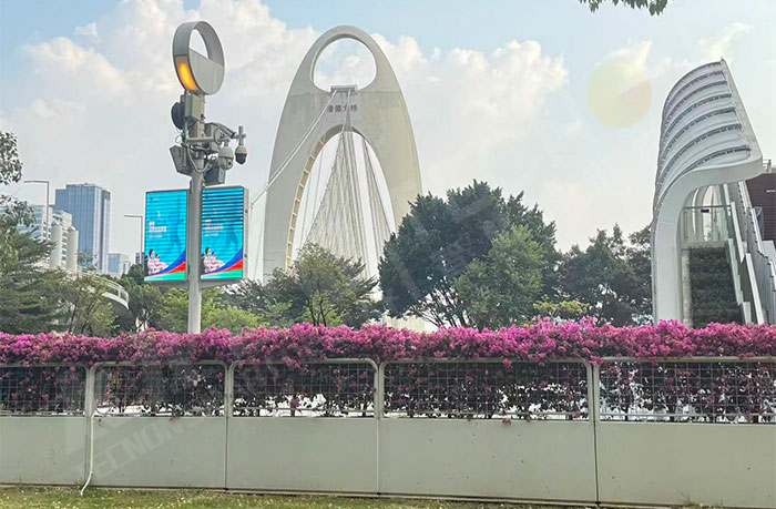 576x1152mm双面LED灯杆屏IP65防护广州户外科普场景.jpg 576x1152mm双面LED灯杆屏IP65防护广州户外科普场景.jpg