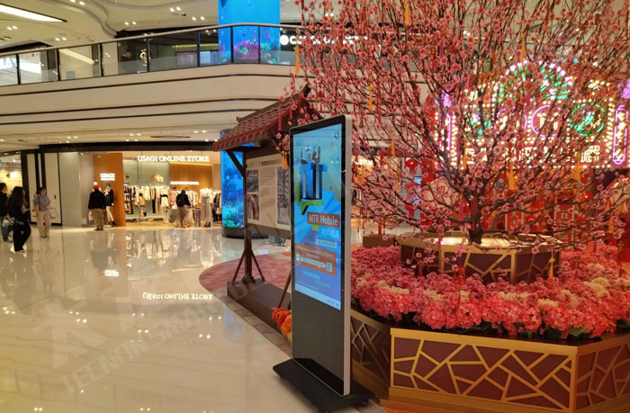 香港西九龙口岸LED广告机客流消费转化.jpg 香港西九龙口岸LED广告机客流消费转化.jpg